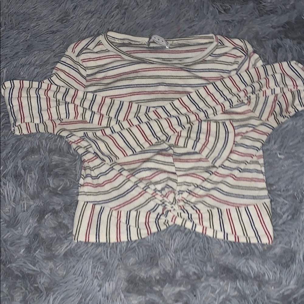 Long sleeve crop top